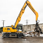 Entreprise Pascault à Descartes - inauguration de la nouvelle grue