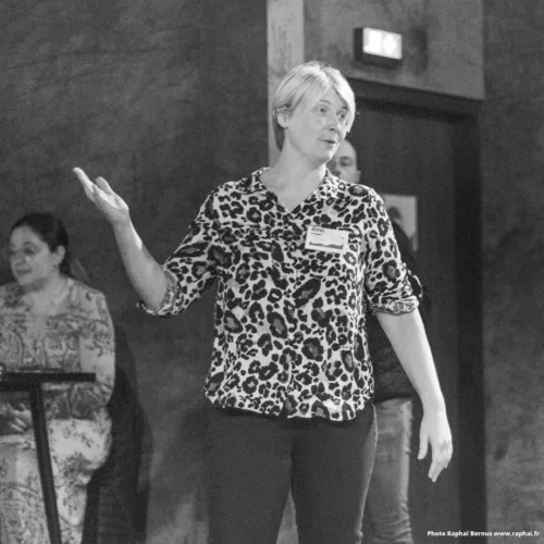 Membre du BNI Châtelleraudais pendant une réunion