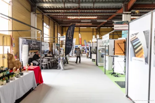 Allée du salon de l'habitat 2025 à Châtellerault